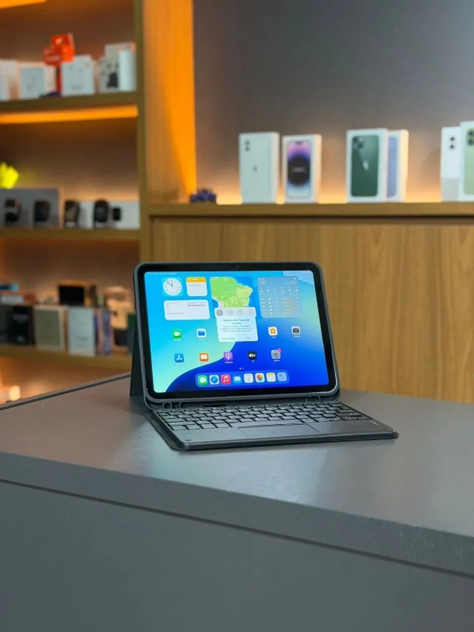 iPad 10ª Geração 64GB + Case com Teclado | 10 Meses de Garantia