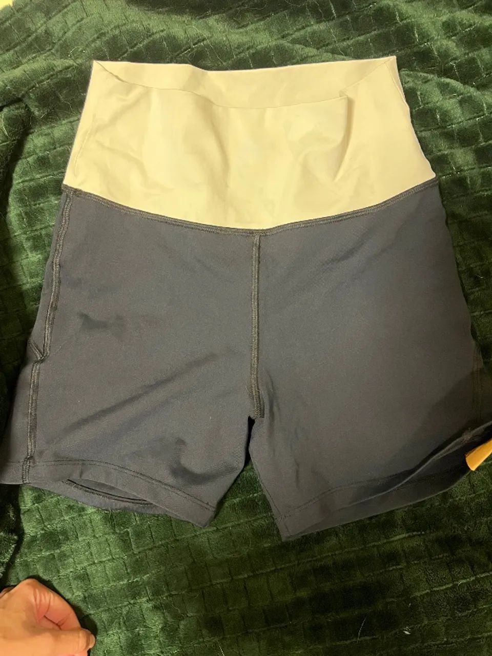 Short academia feminino
