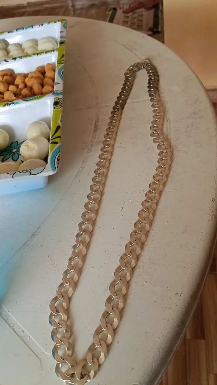 Vendo Cordão Prata