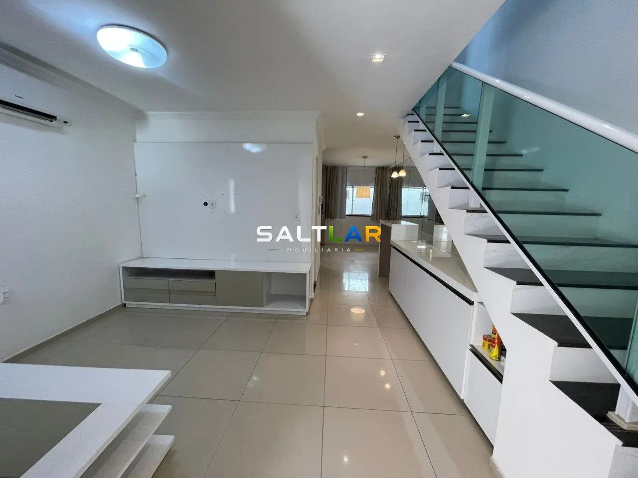 CASA DUPLEX NO PASSARÉ | 4 QTOS, 5 WC, 3 VAGAS - Foto 3