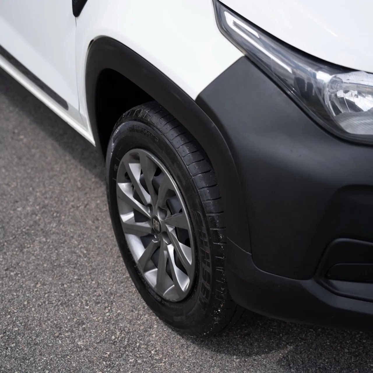 Fiat Strada Endurance 1.4 Flex 8V C 2021 - Foto 4