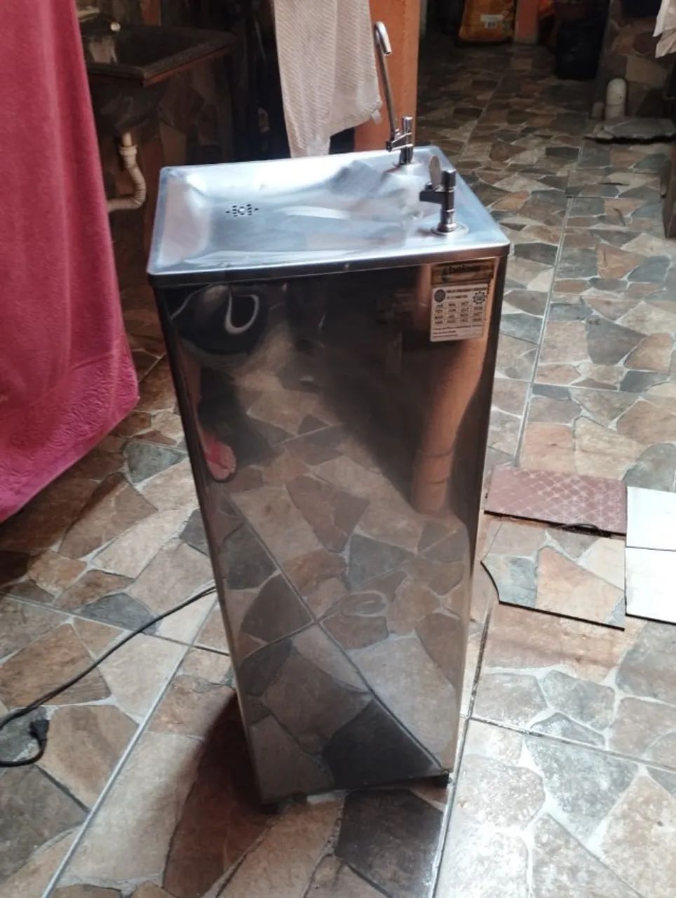Bebedouro 127v marca (Beloar)