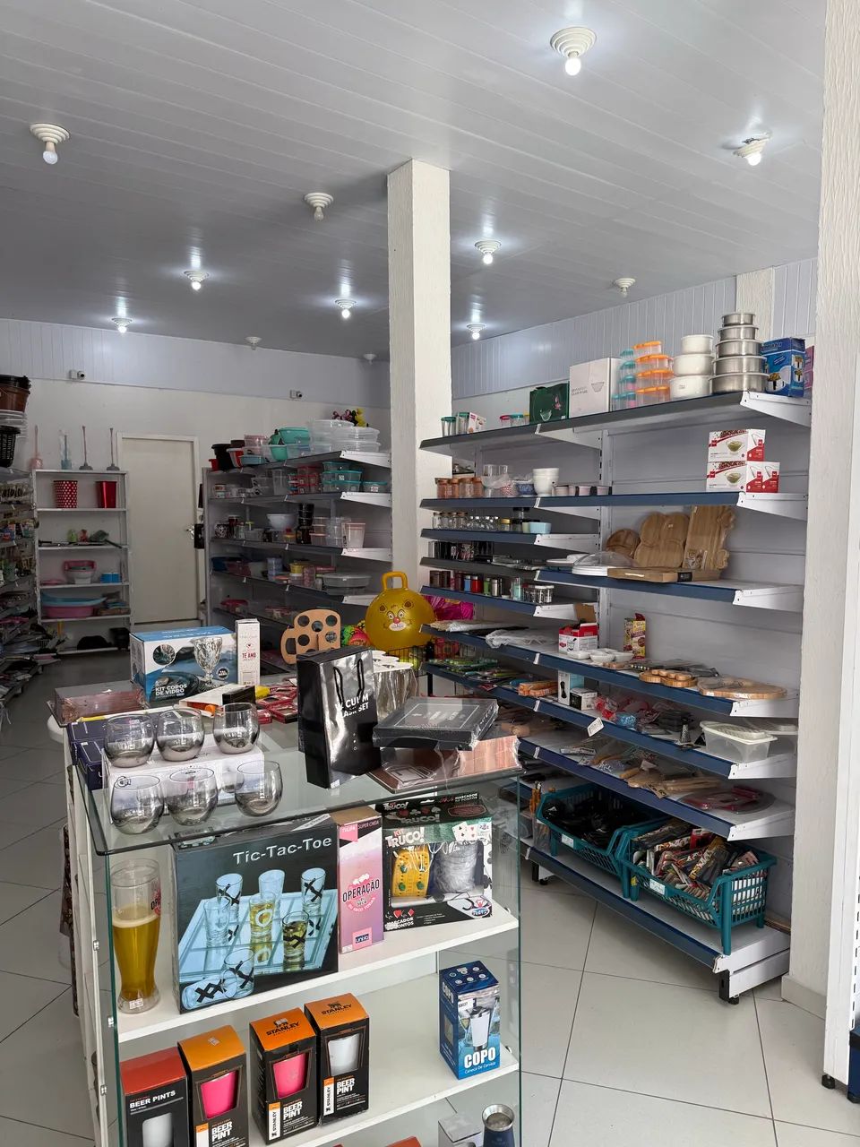 Vendo ESTOQUE COMPLETO E PRATELEIRAS de Loja de Variedades!! - Foto 3