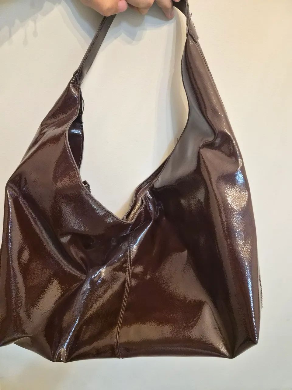 Bolsa Zara Acetinada cor marsala linda  - Foto 2