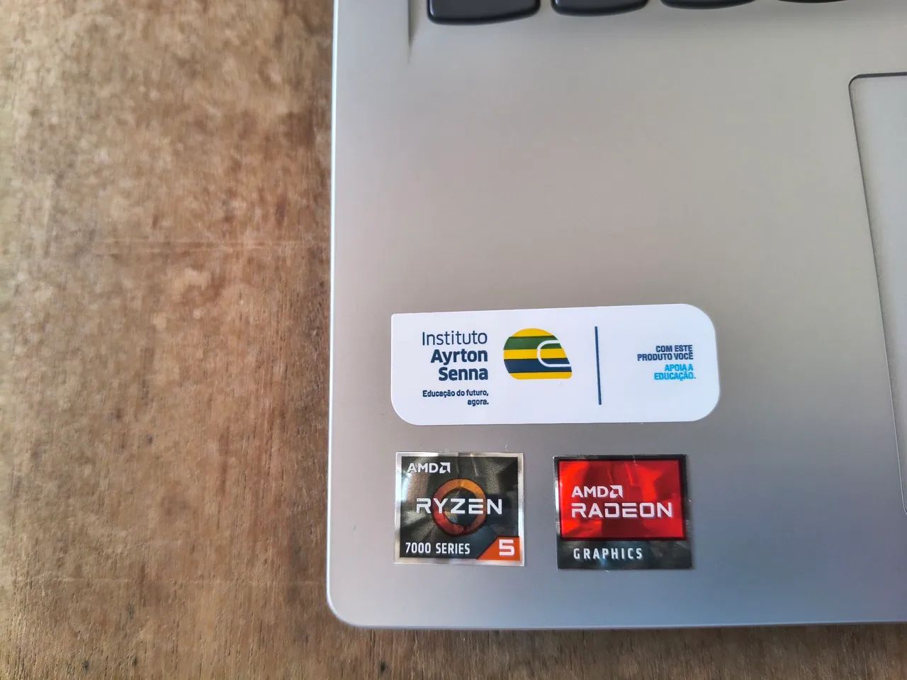 Vendo notebook Lenovo novo - Foto 3