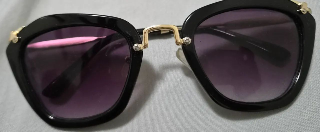 Óculos de sol miu miu 
