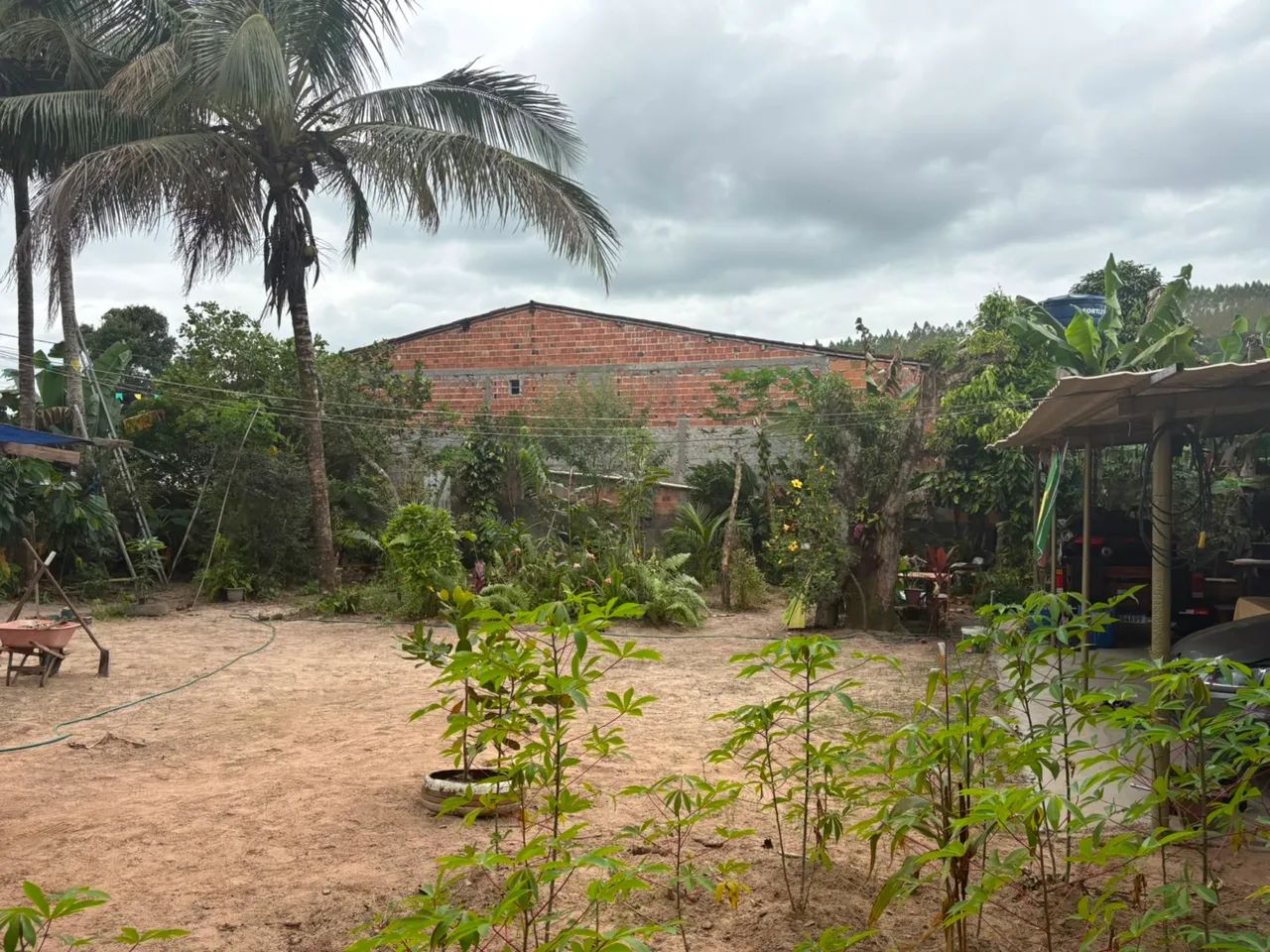 CASA COM EXCELENTE ÁREA COM POMAR  - Foto 4