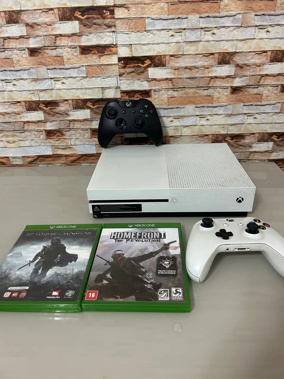 おもちゃ XBOX ONE S Xbox One S, 500GB, Seminovo - Nova Era Games e Informática