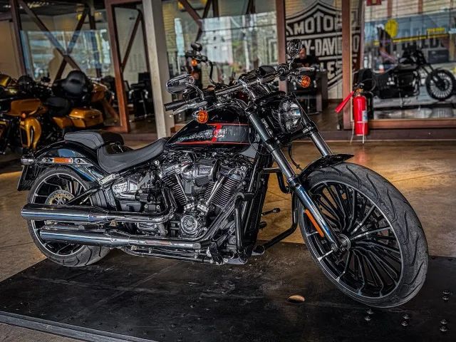 Harley-Davidson Breakout FXBR 117