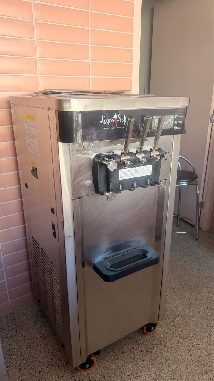 Máquina de sorvete Logrosoft 