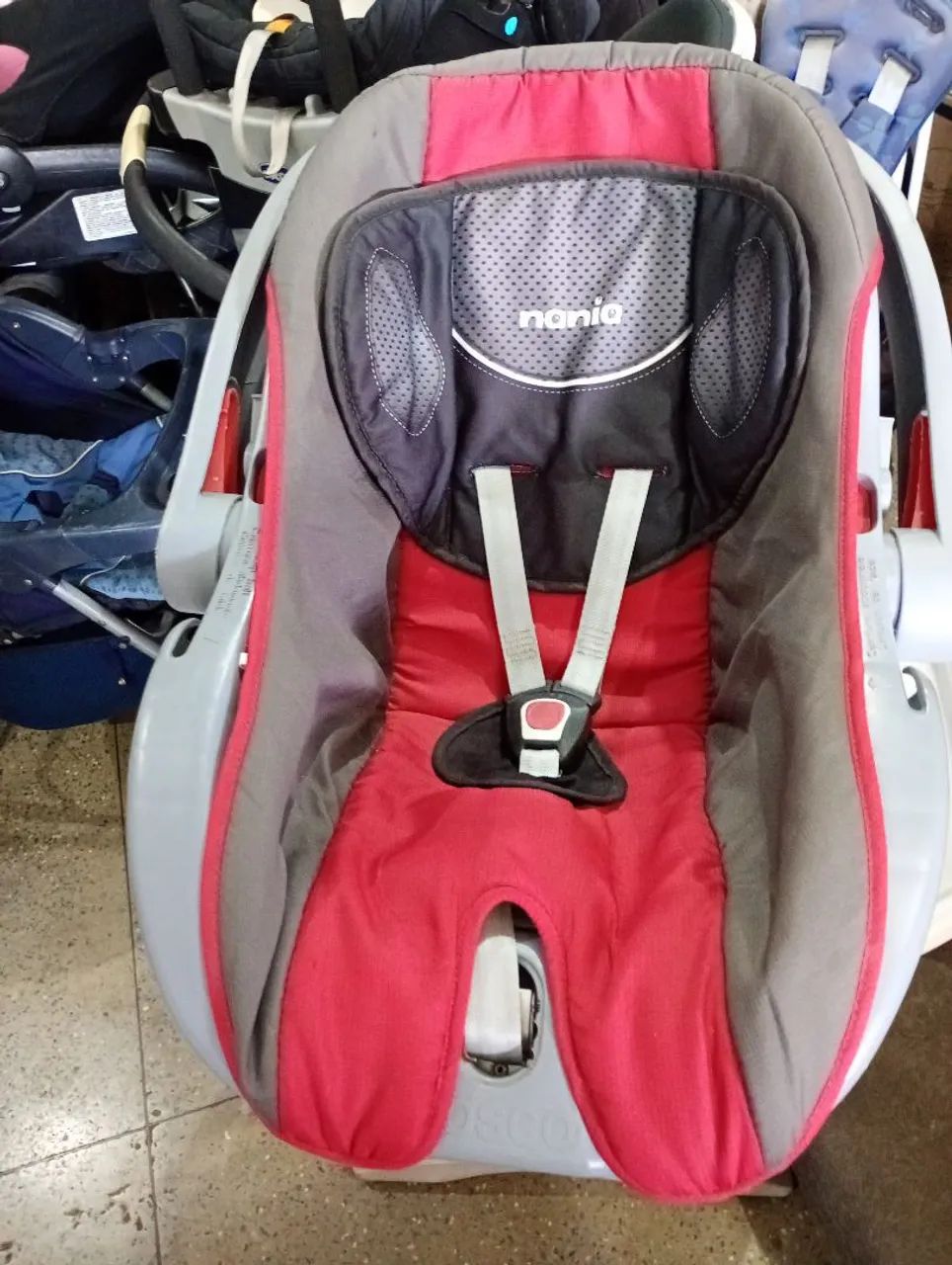 Bebê conforto para automóveis 
