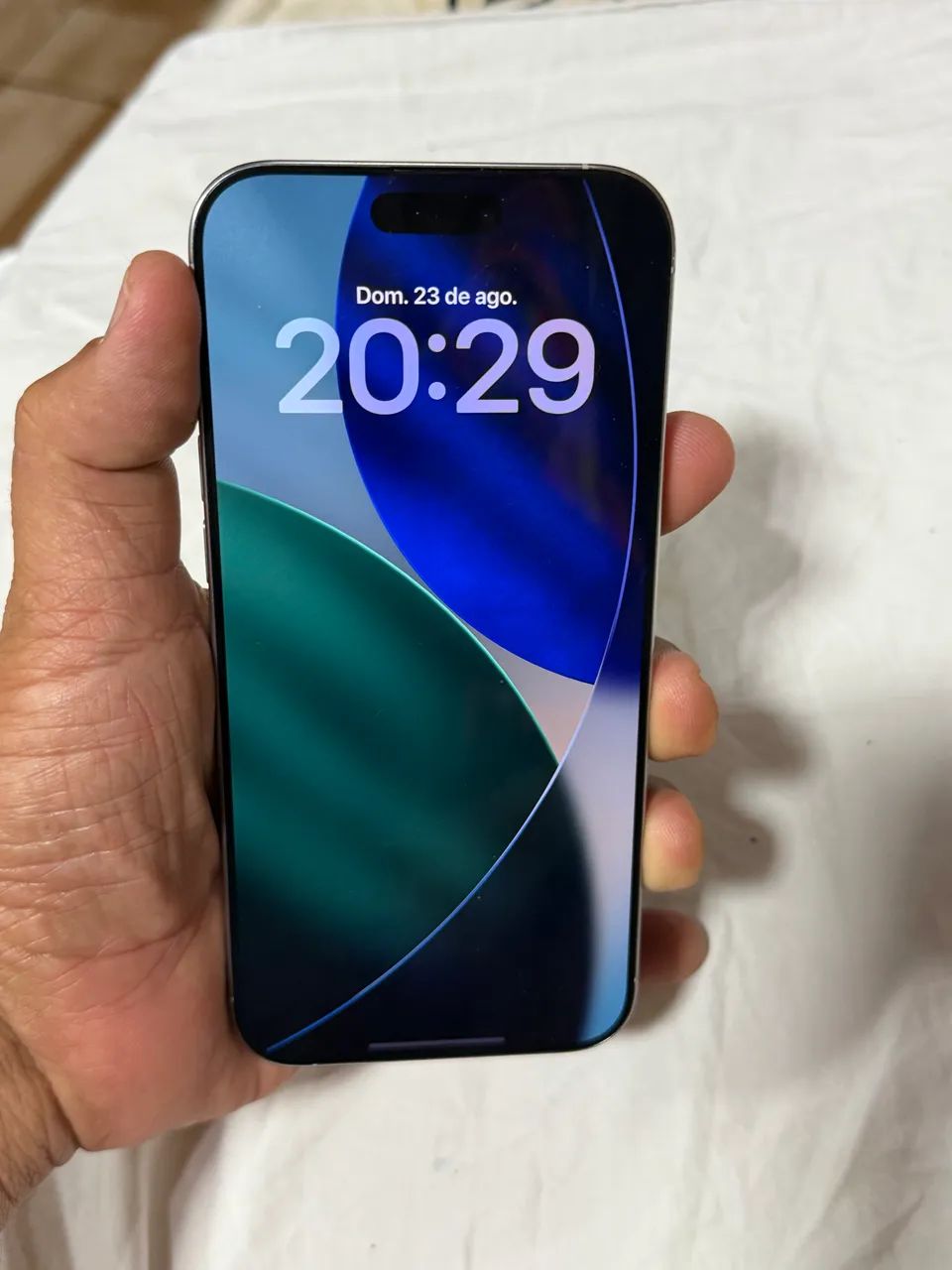 iPhone 16 pro Max 512 branco  - Foto 2