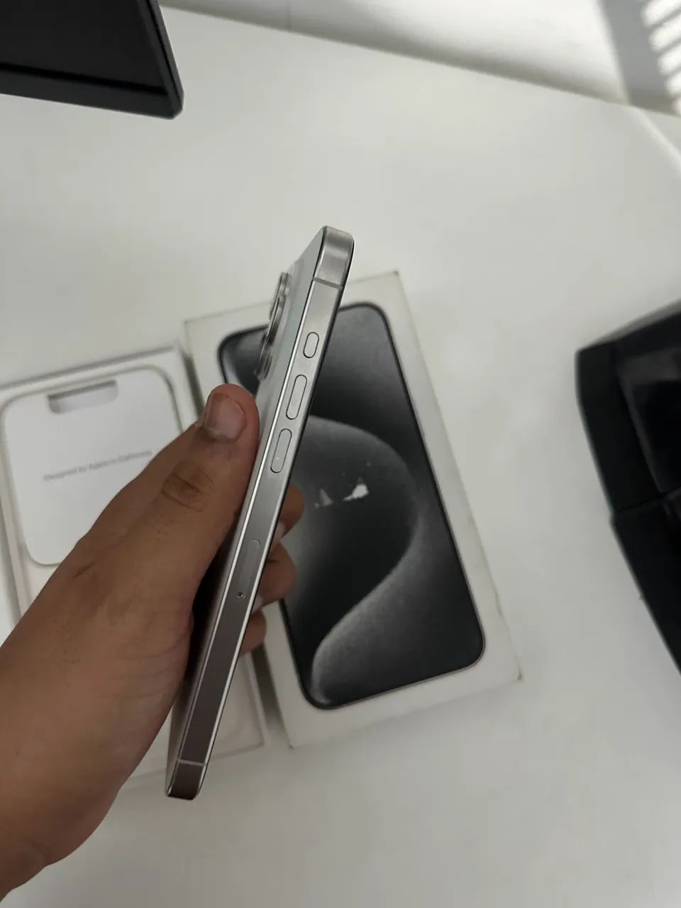 iPhone 15 Pro Max - Foto 2