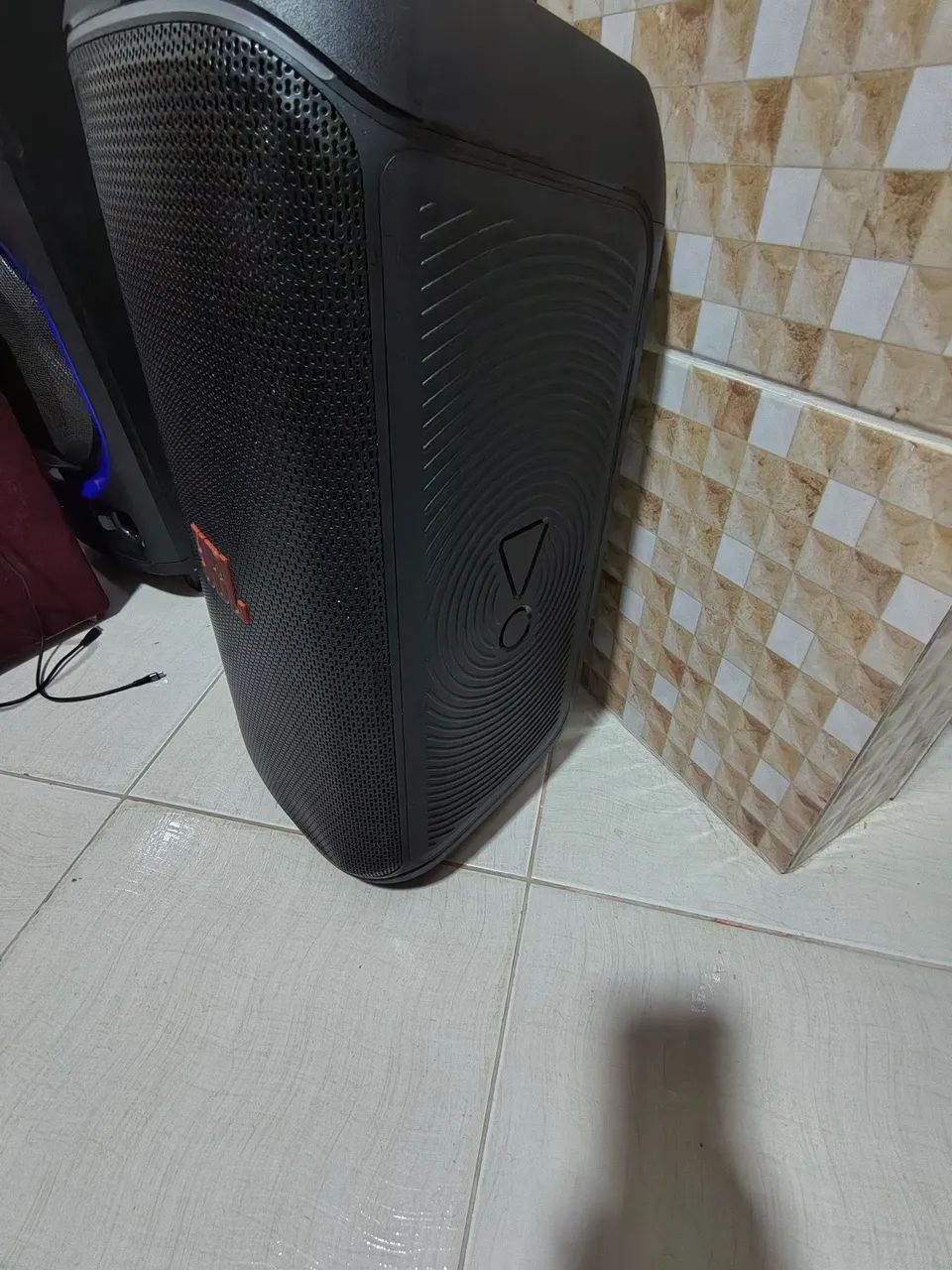 Caixa de som JBL  - Foto 2