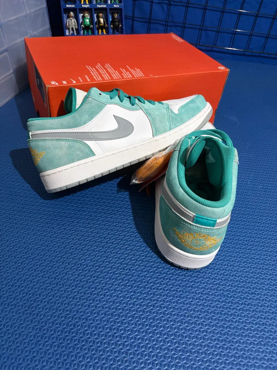 Tênis Nike Air Jordan 1 low SE - Foto 2