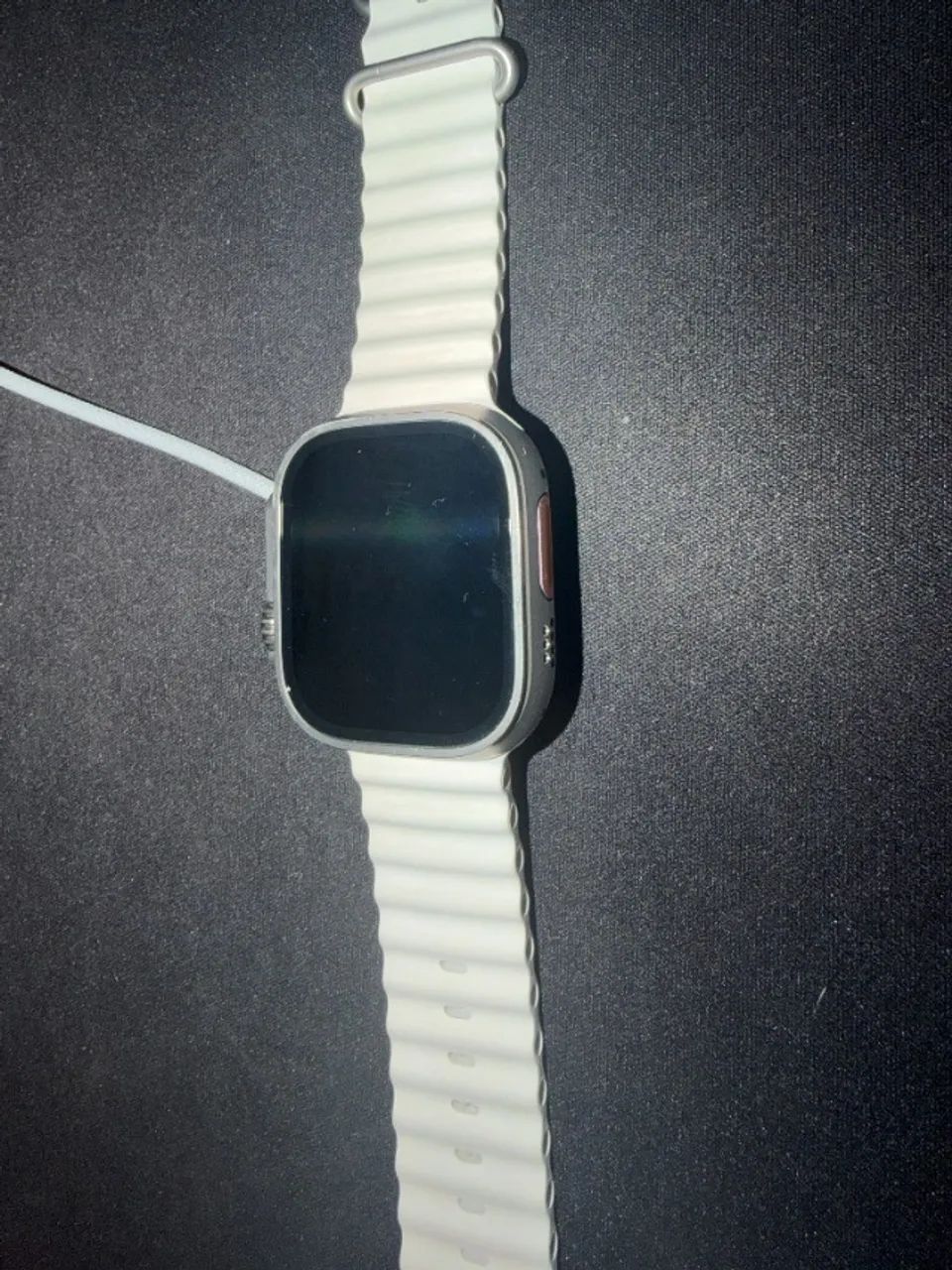 Apple Watch Ultra 2 49mm Titânio + AppleCare até Mai/27 - Bateria 99%