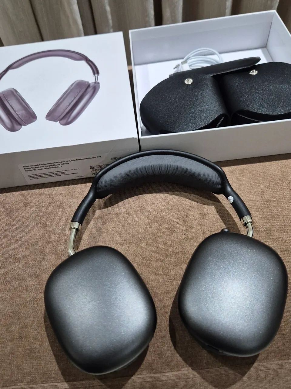 Airpods Max cinza espacial - Fones de Ouvido - Parque das Nações