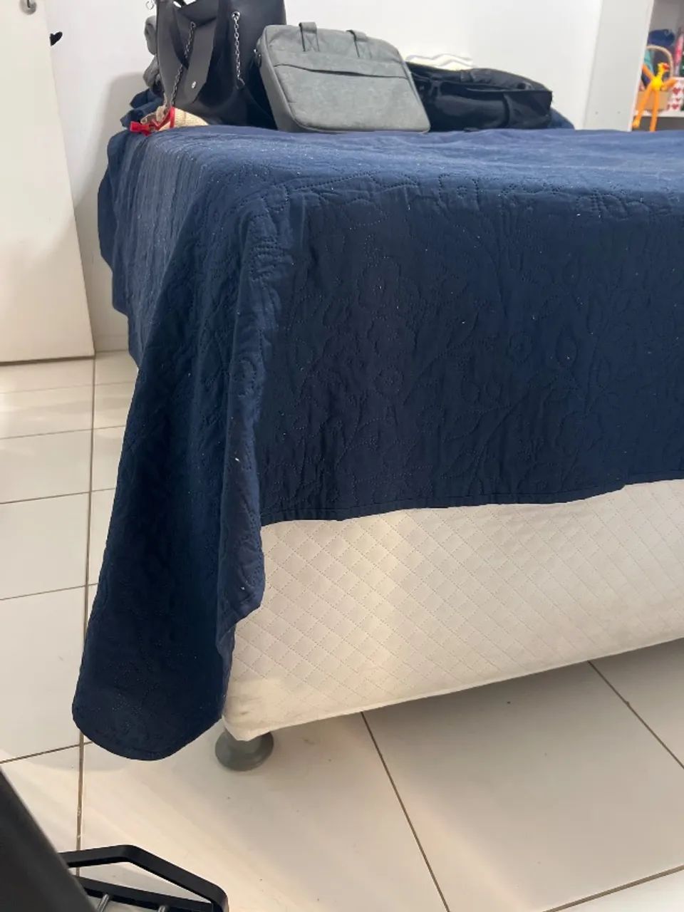 Cama box