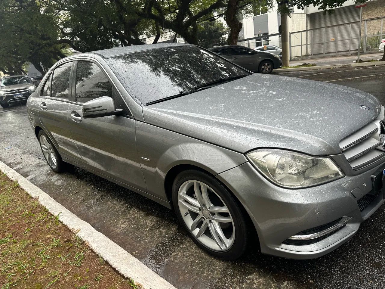 Mercedes-Benz C-180 CGI Classic 1.8 16V 156cv Aut. 2012