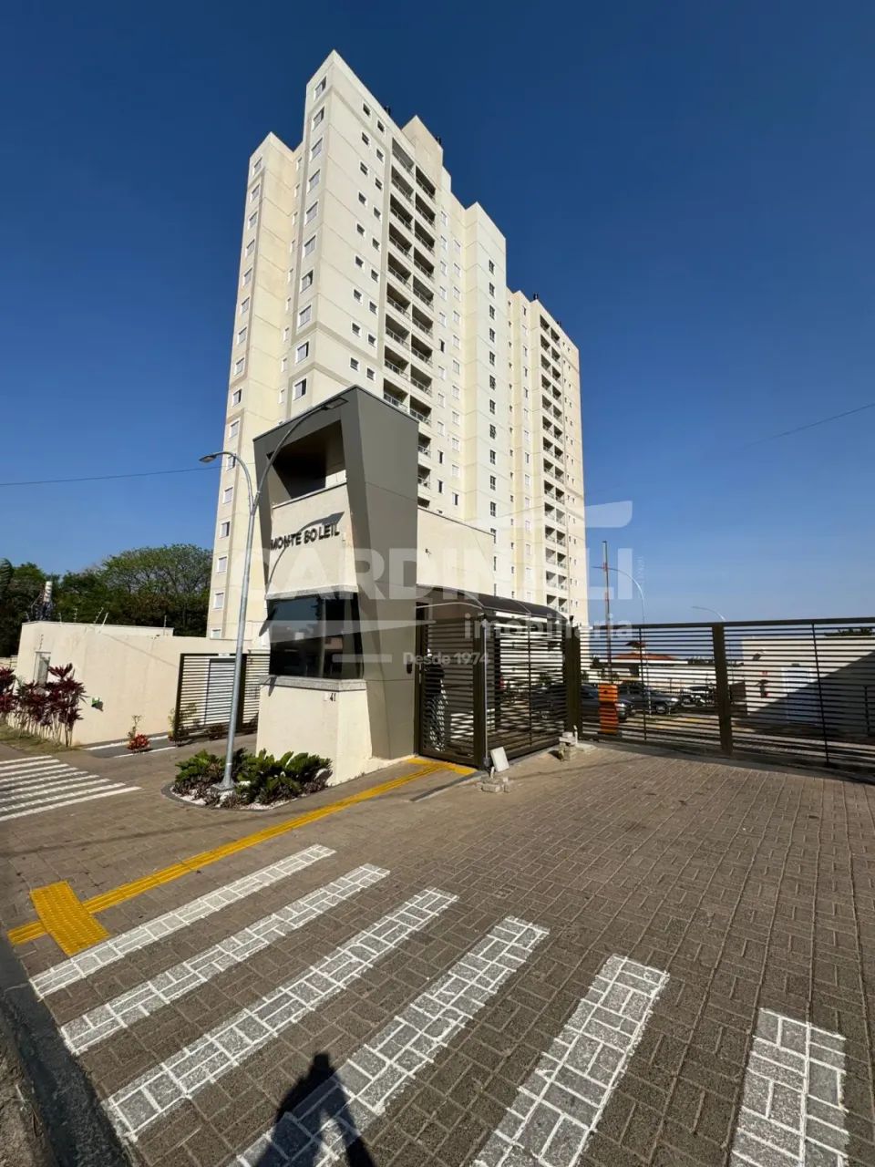 apartamento de dois dormitórios.
