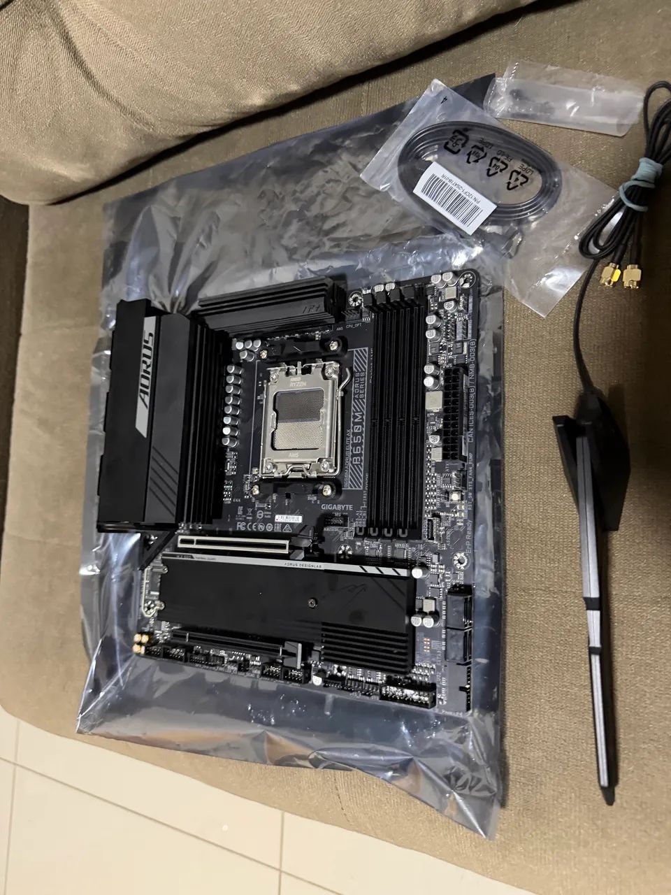 Placa mãe Aorus Elite B650M AX  - Foto 4