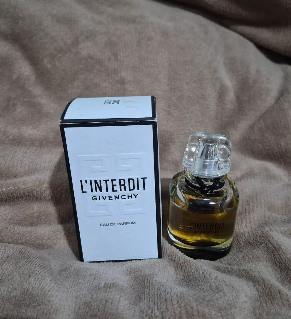 Perfumes importados seminovos para desapego - Foto 2