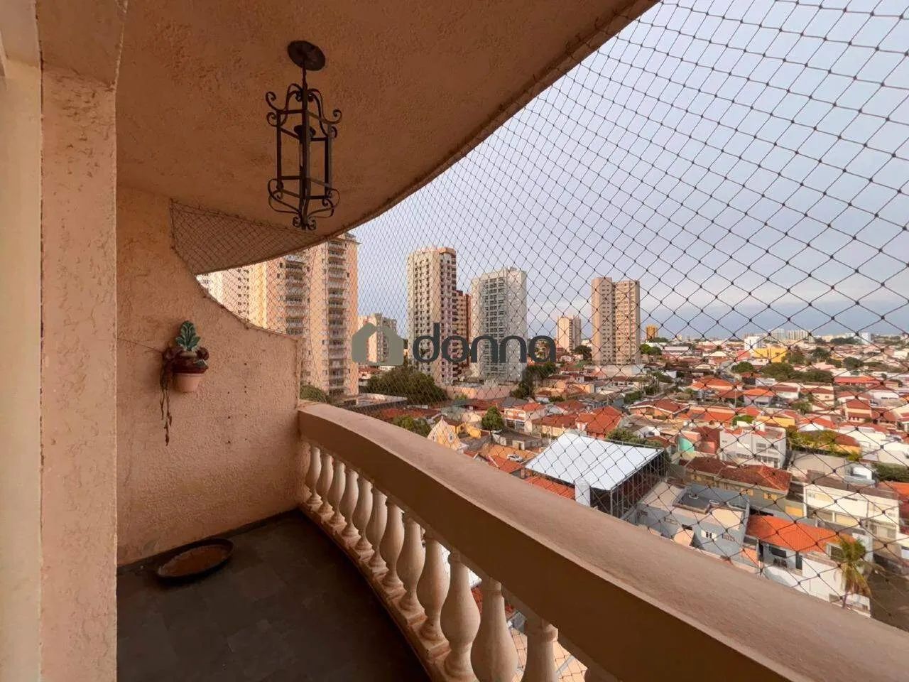 Apartamento de 254 m² com 4 quartos no Centro de Uberaba para aluguel