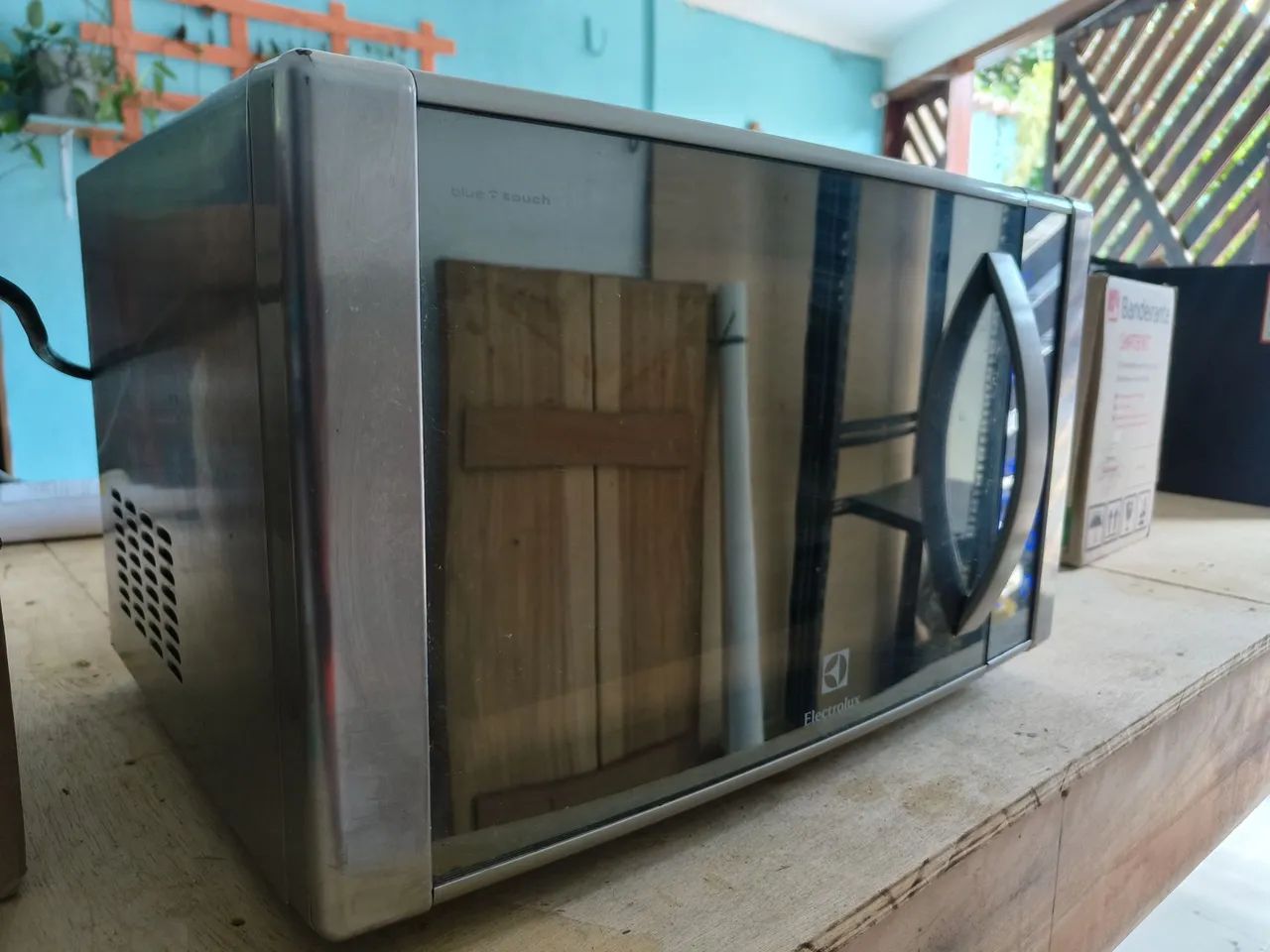 Microondas Electrolux blue touch usado. - Foto 2