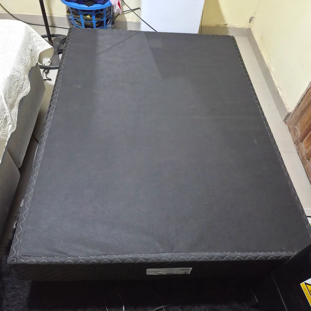 Cama Box pérola negra em excelente estado - Foto 4