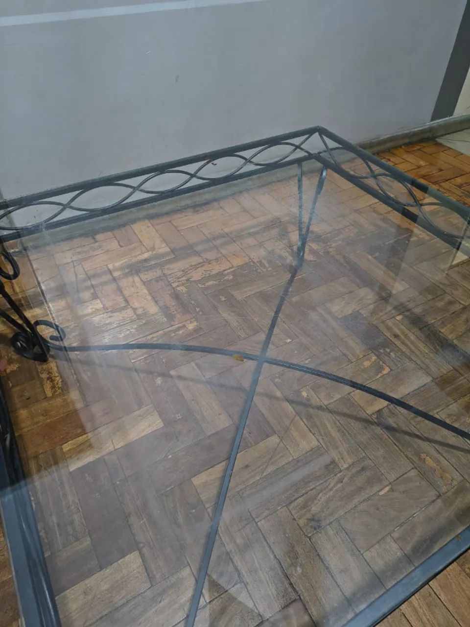 MESA DE CENTRO EM FERRO MACIÇO TAMPO DE VIDRO + BRINDE  - Foto 3