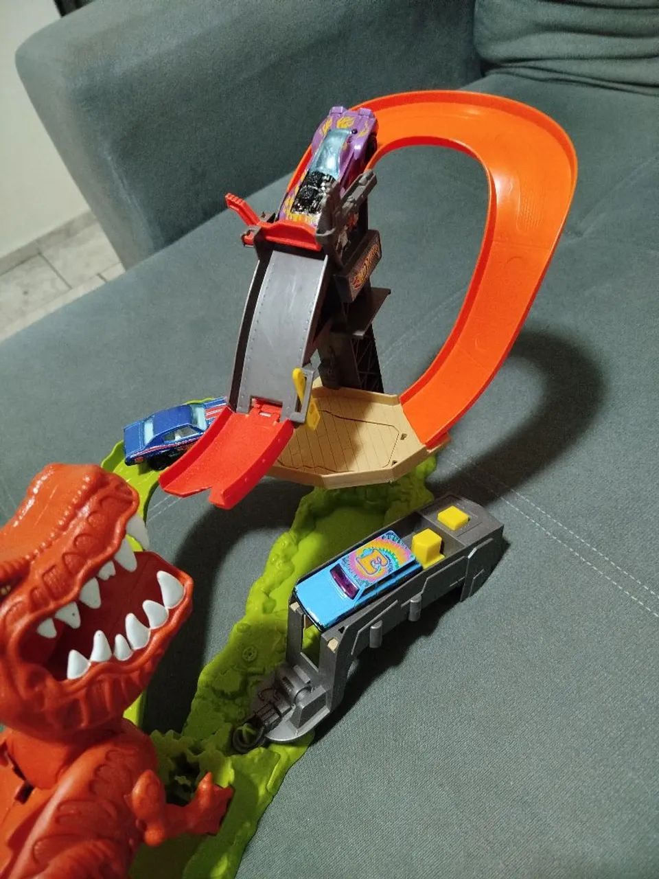 Brinquedo Dinossauro Hot Wheels  - Foto 4