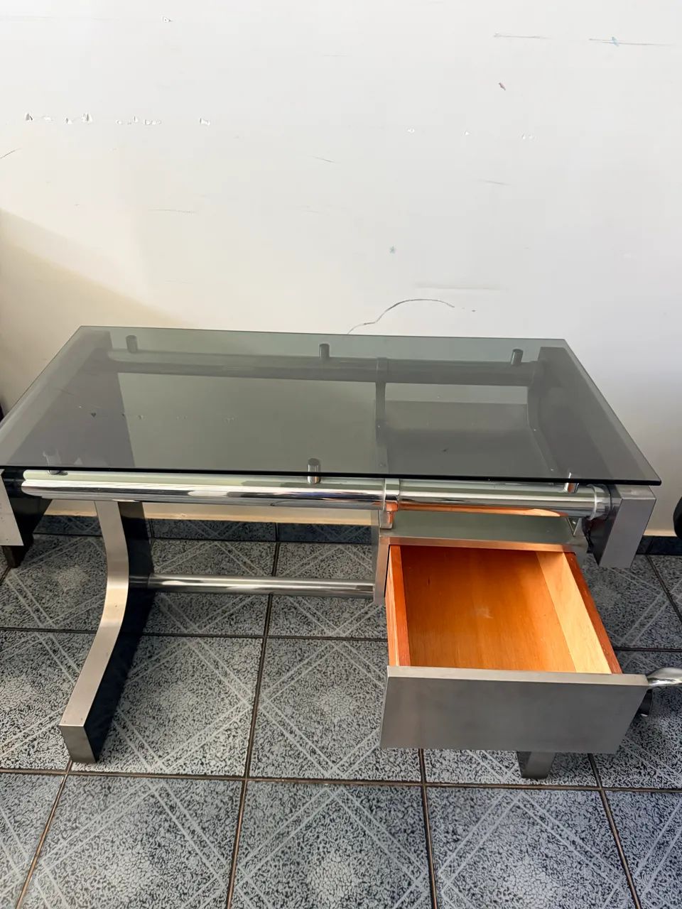 Mesa de Escritório com Tampo de Vidro - Foto 5