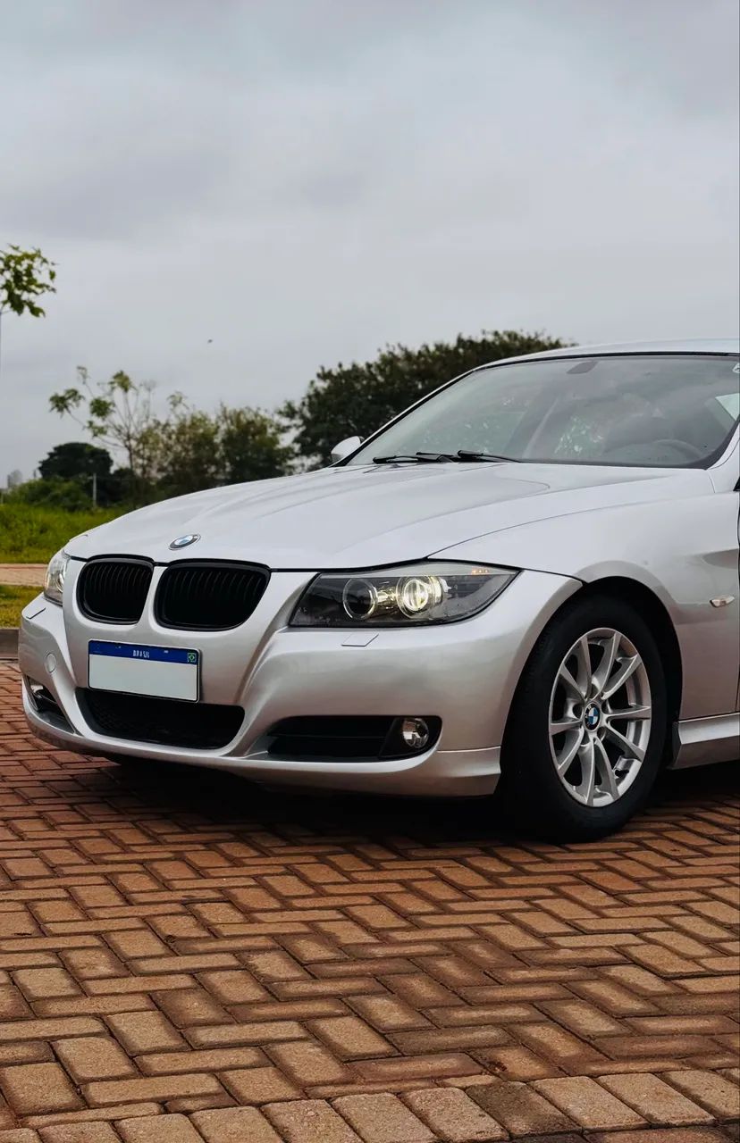BMW 320I A 2010 - Foto 2