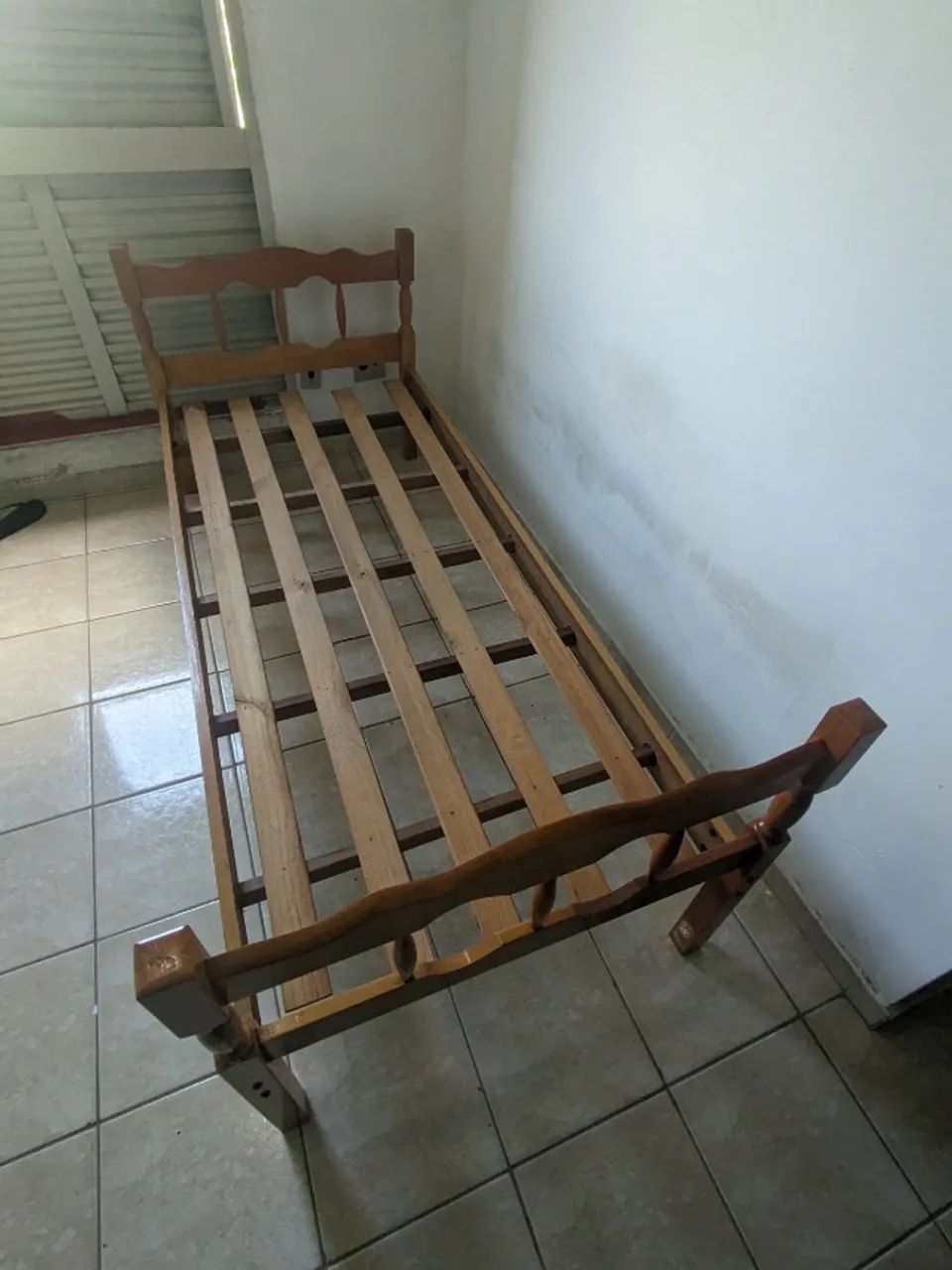 Cama de solteiro de madeira  - Foto 2