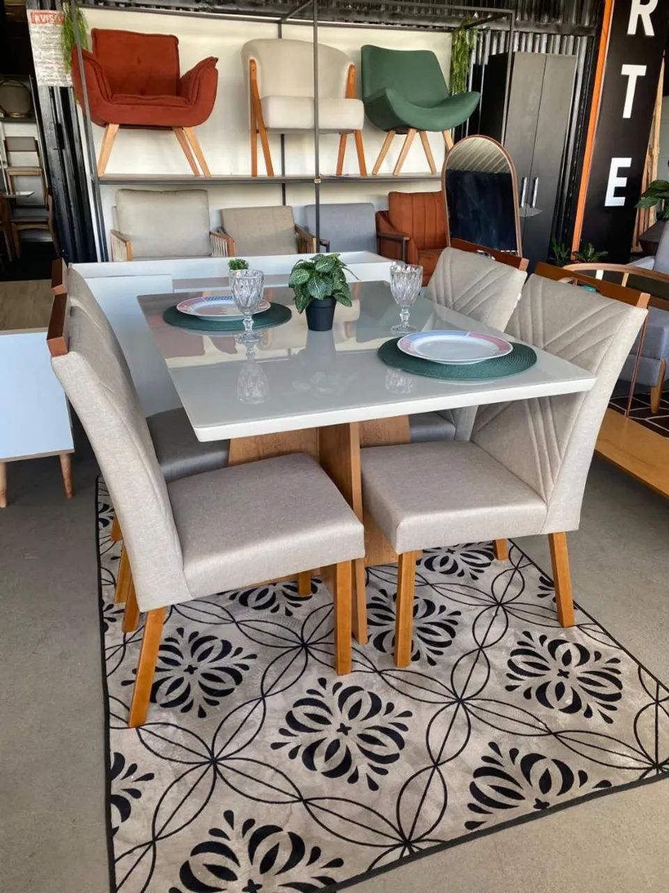 Jogo de mesa de Jantar 120×90 com 4 cadeiras Nova a pronta entrega  - Foto 5