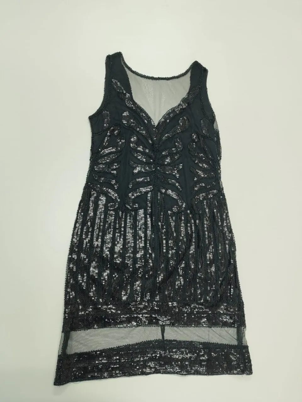 Vestido Preto com Paetês - Tamanho M - Foto 3