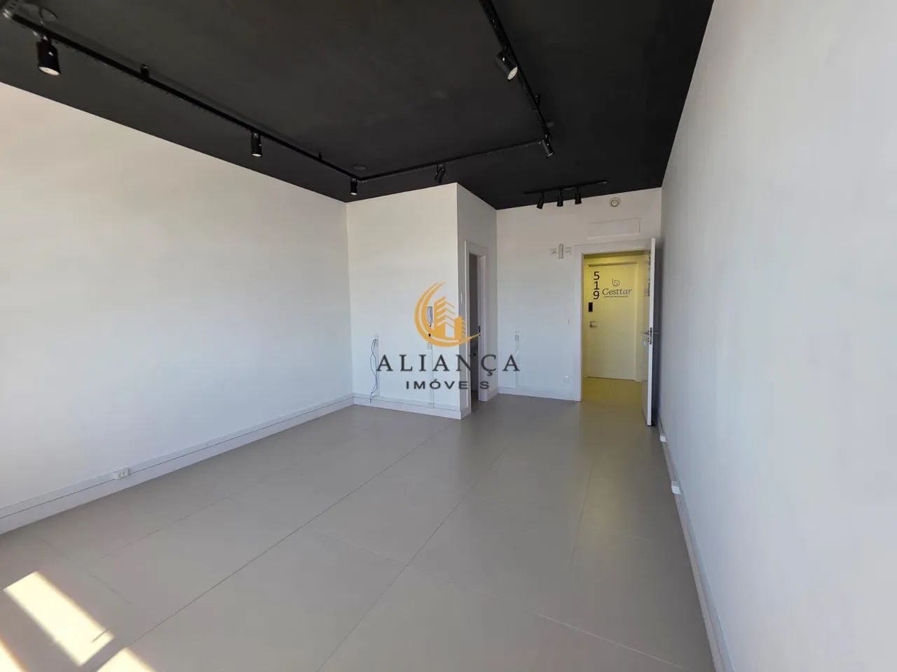 Sala Comercial em Estreito, Florianópolis/SC