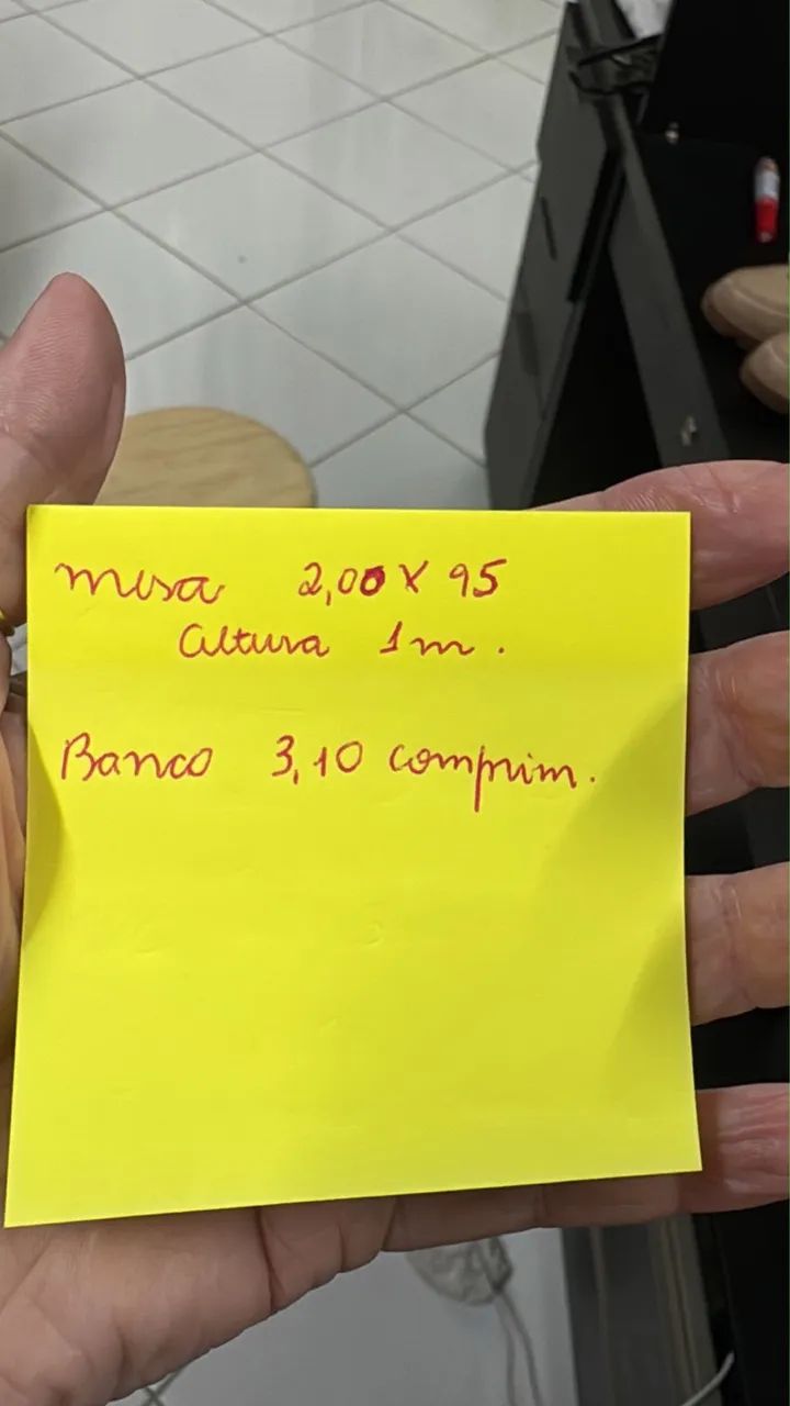 Mesa e bancos alto padrão 