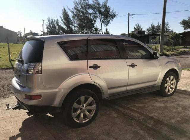Vendo OUTLANDER em ótimo estado!!