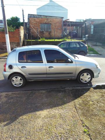 Clio Hatch 2006