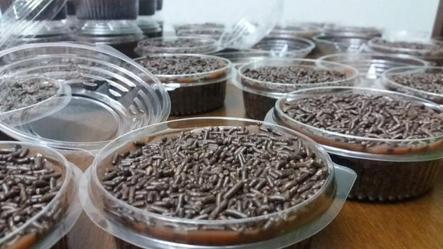 Brigadeiros ( Cento ) & Bolo no Pote ( Unidade)