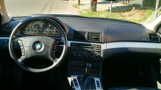 BMW 320i - Foto 7