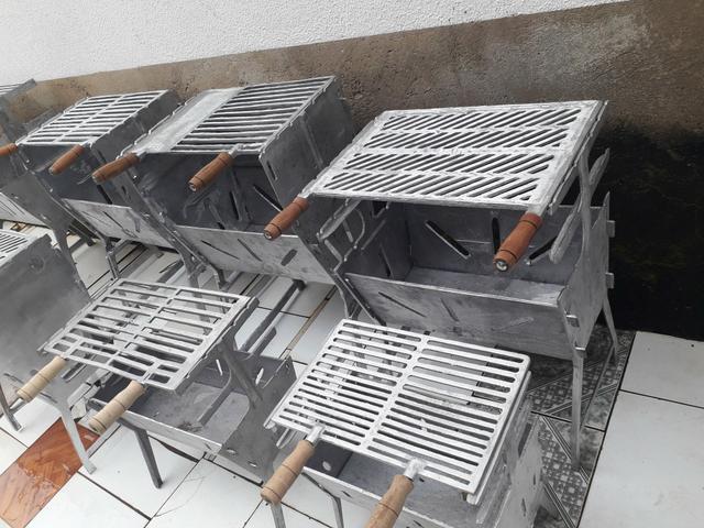 CHURRASQUEIRA de alumínio BATIDO - Foto 2