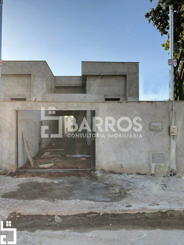 Linda Casa 2 Quartos Com Suíte no Jardim Veneza