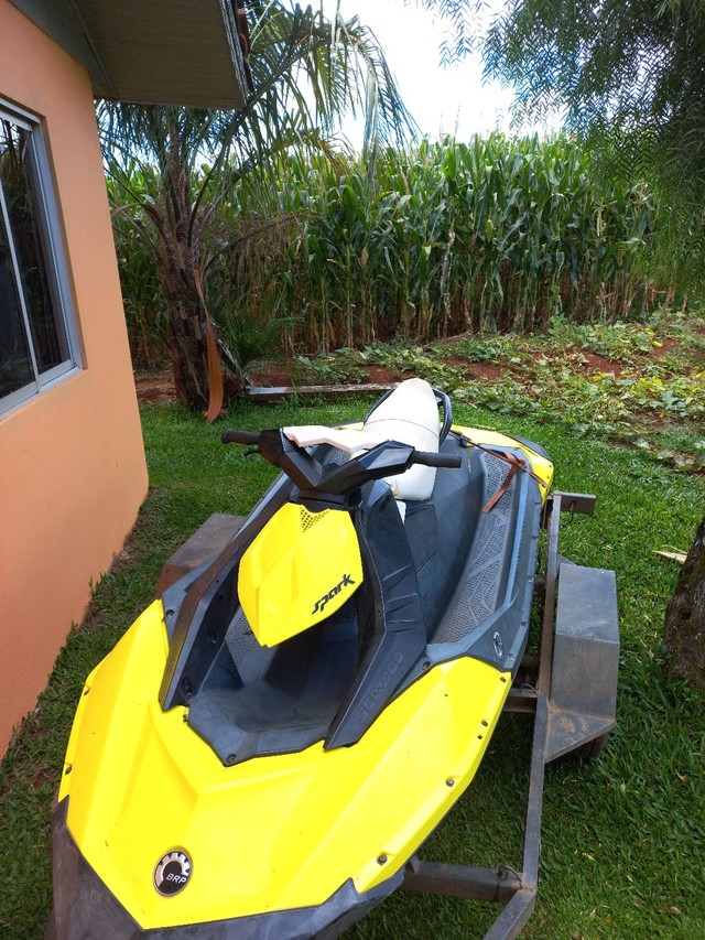 Jet-ski spark 