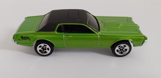1968 Mercury Cougar - Escala 1/64 - Hot Wheels  - Foto 2