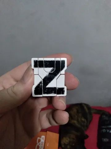 Boneco Letronix "Z" - Foto 2