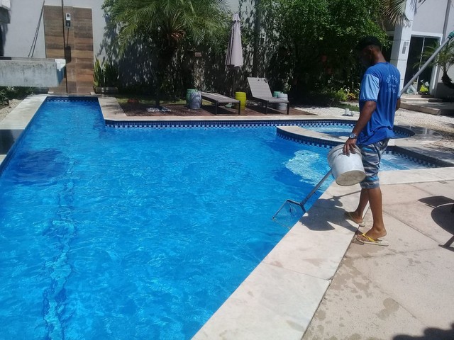 LIMPEZA DE PISCINAS - Foto 2