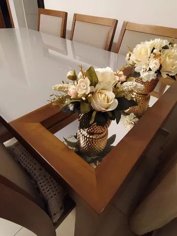 Vende. Se uma mesa com seis cadeiras. - Foto 2