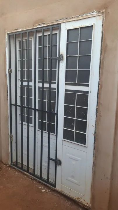 MOVEIS ESTILO ESDUSTRAIS ,GRADES DE PORTAS E JANELAS ETC.... - Foto 5